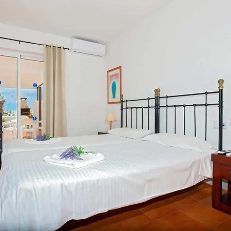 Willa Playa Blanca Sleeps 6 Air Con Wifi *